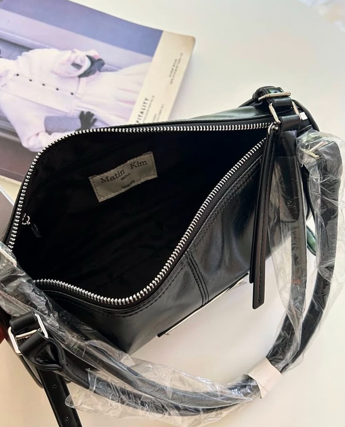 [OS] 마뗑킴 버클 스트랩 숄더백 블랙 상품이미지5