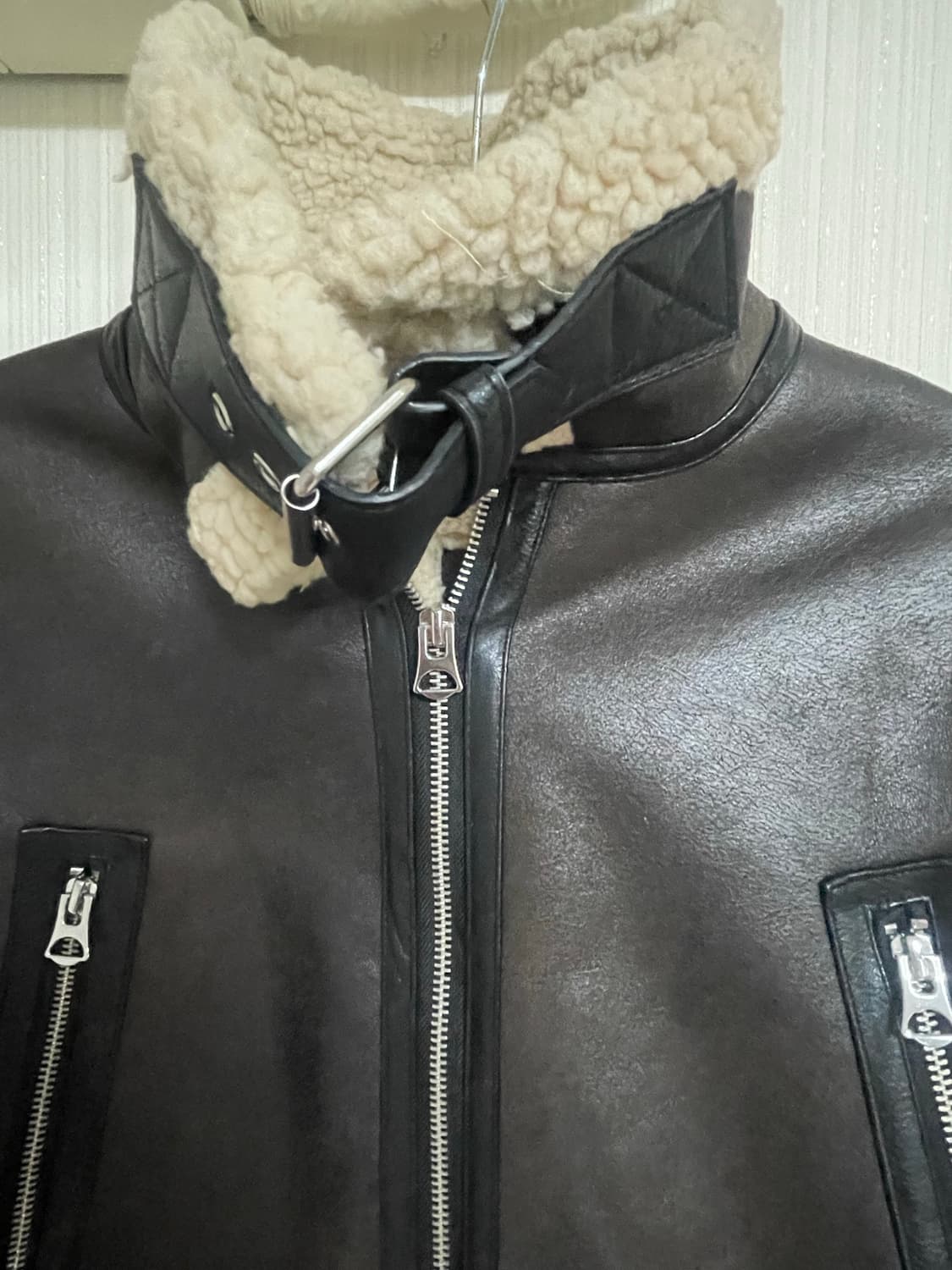 자라 숏무스탕 판매합니다 상품이미지4