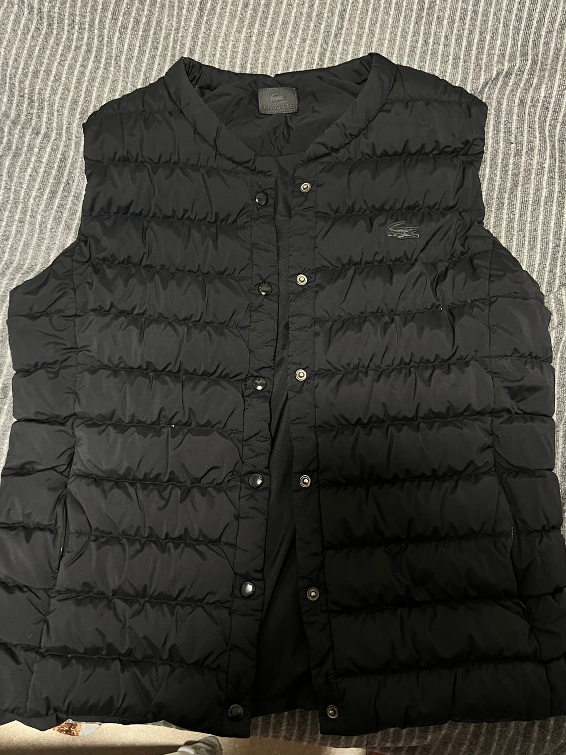 [정품 중고]여성 라코스테 패딩 조끼 블랙 36사이즈 상품이미지1
