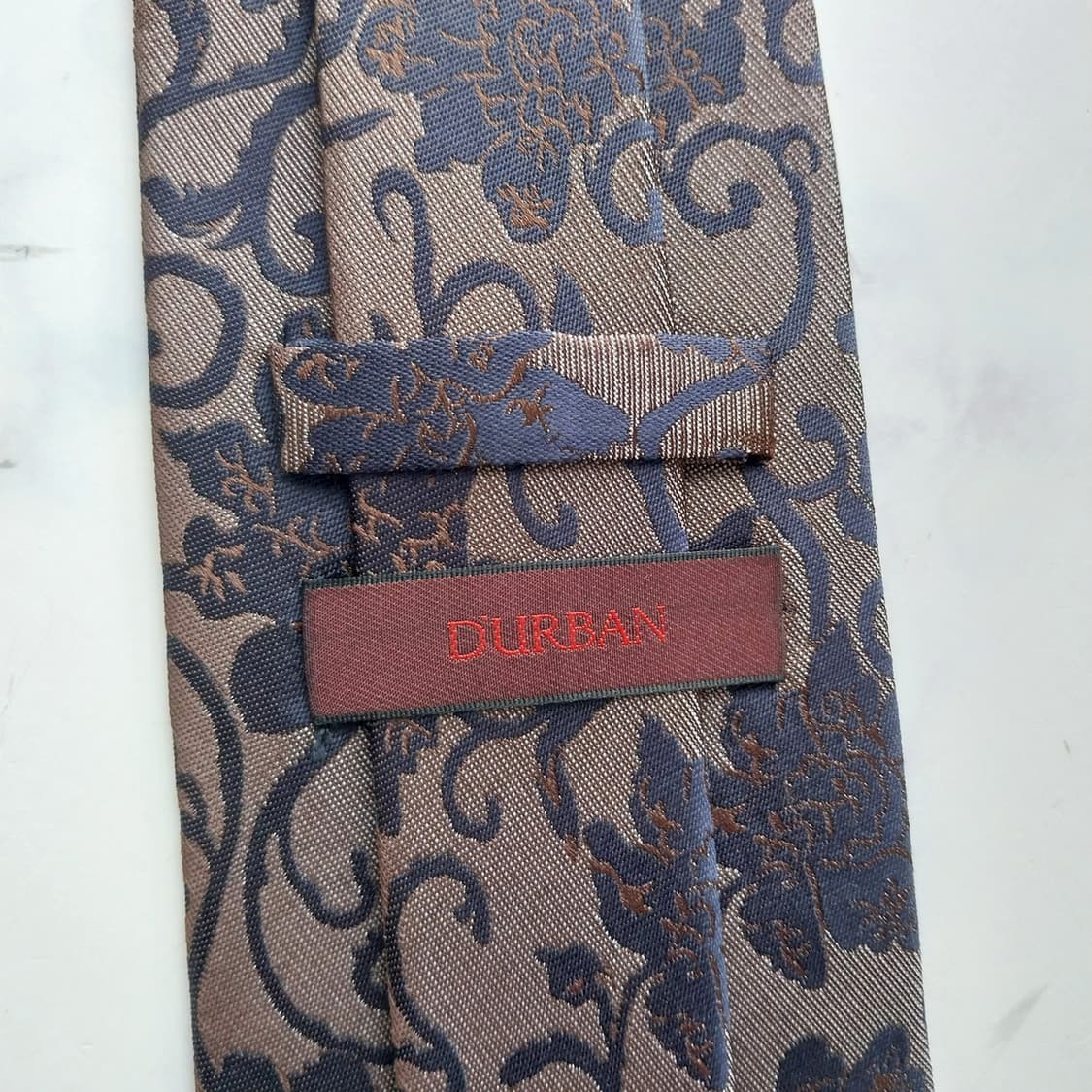 더반 실크 네이비 플라워 자카드 넥타이 9.4cm A+등급 K2311
 상품이미지8