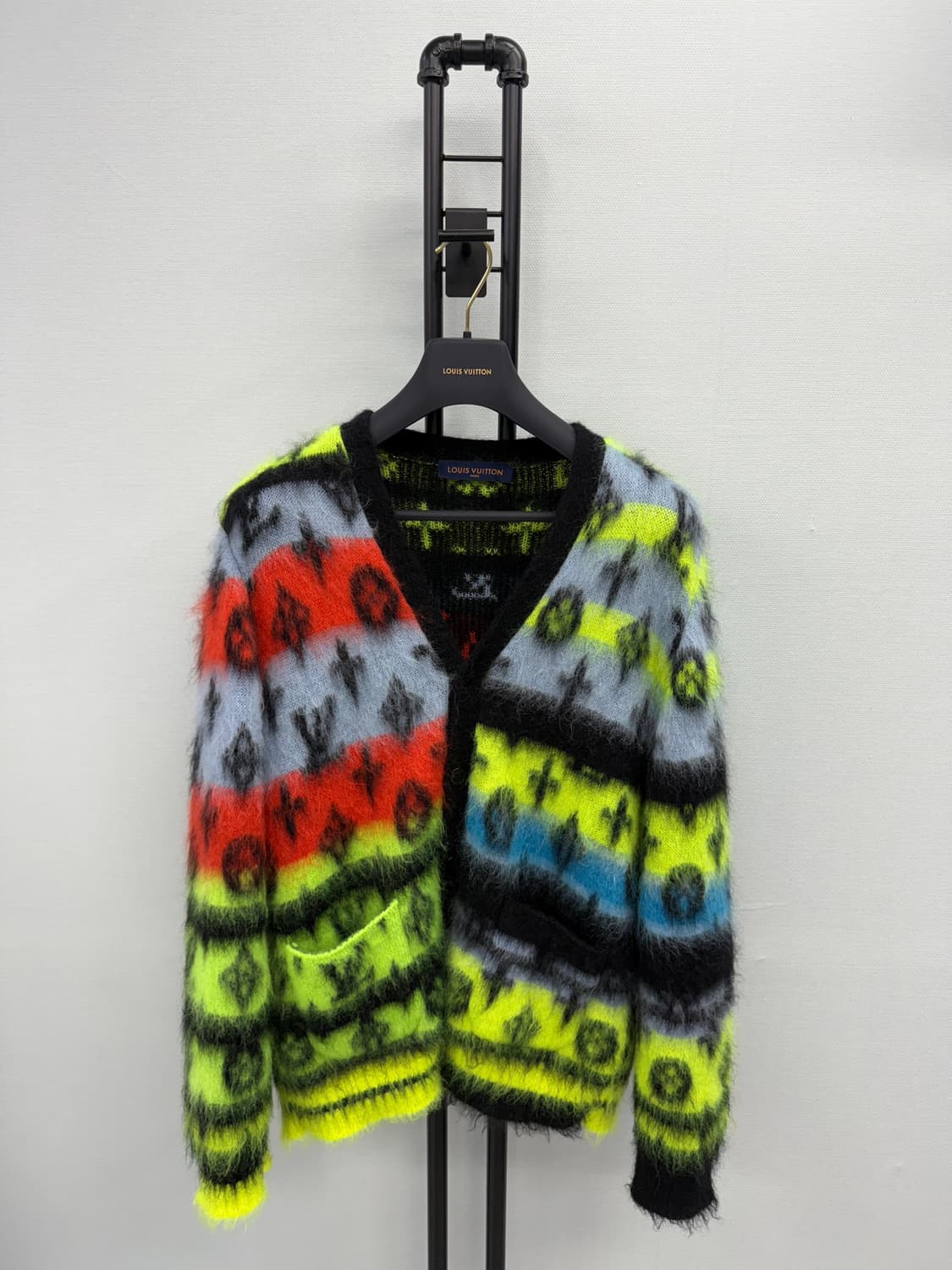 루이비통 모헤어 가디건 L 상품이미지1