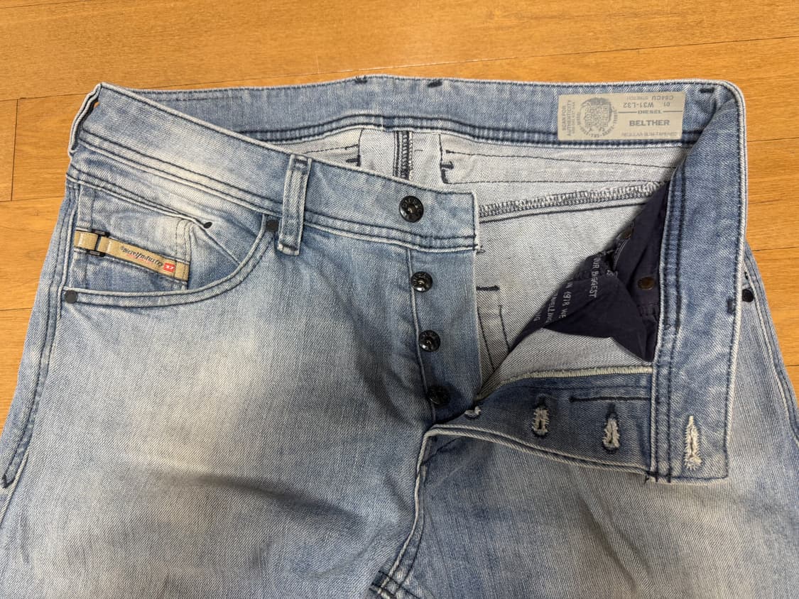[31]디젤 BELTHER 레귤러 슬림 테이퍼드 청바지 상품이미지4