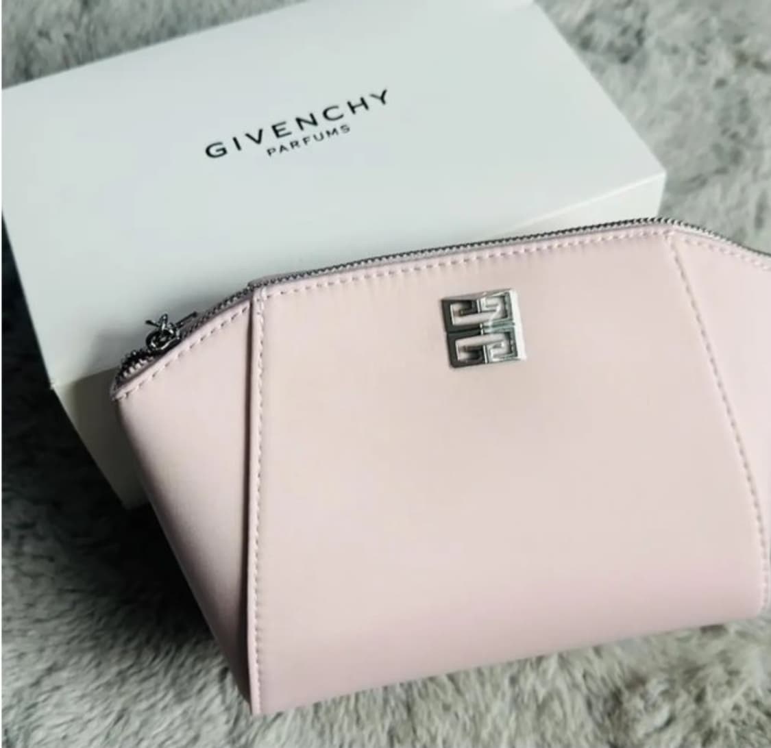 지방시 Givenchy 레더 연핑크 파우치 (새제품) 상품이미지1