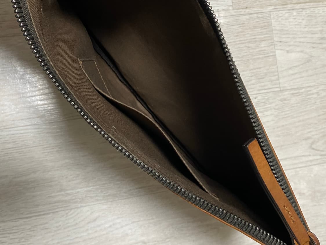 부테로 가죽 클러치백 상품이미지4