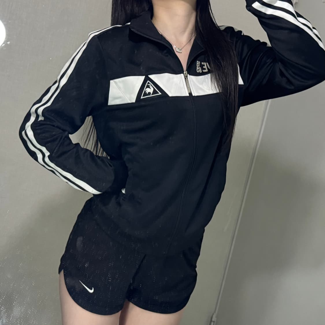 빈티지 올드스쿨 르꼬끄 영어로고 배색 져지 🖤🤍 상품이미지1