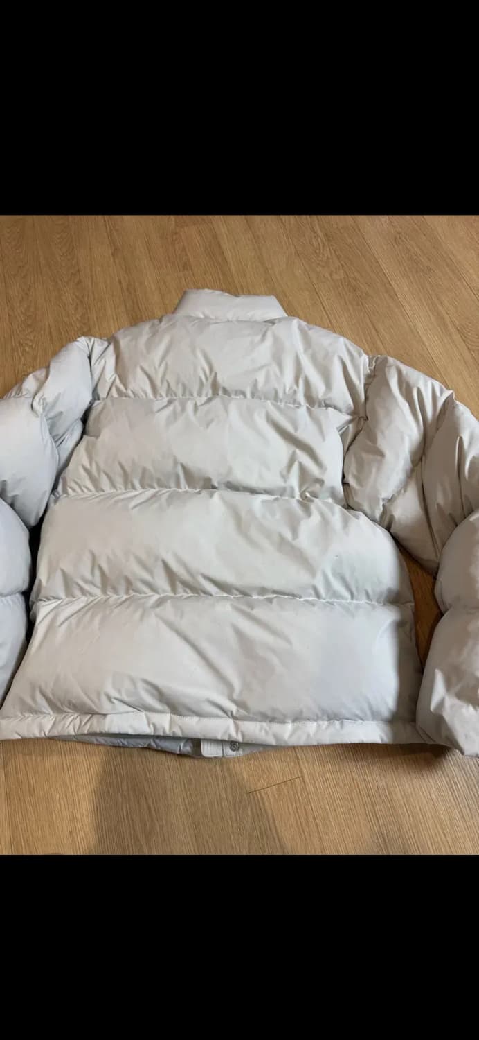 인사일런스 에센셜 다운 패딩 상품이미지5