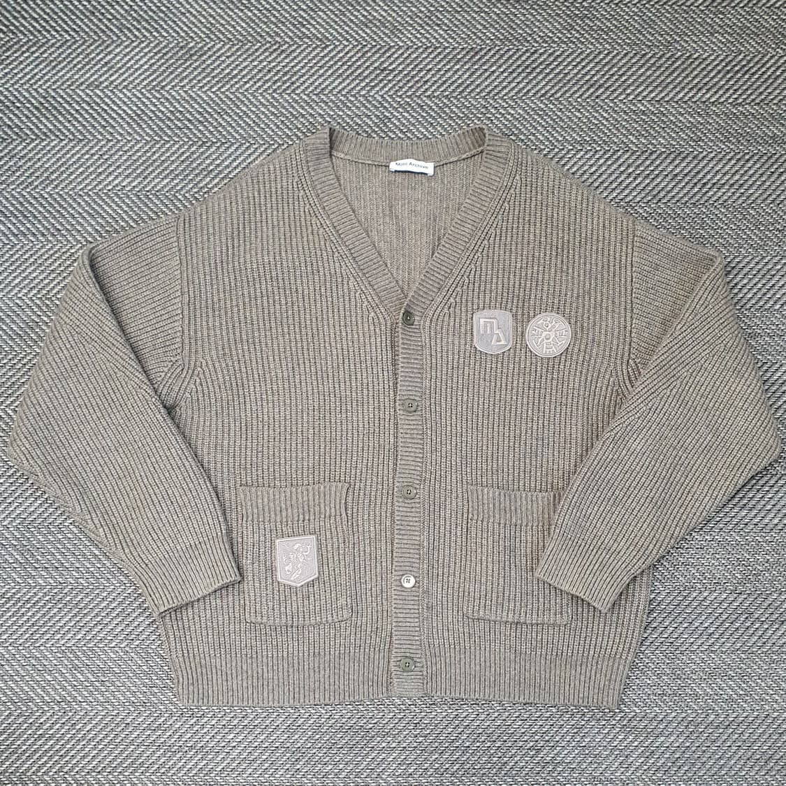 밀로 아카이브 니트 브이넥 가디건 남자110 상품이미지3
