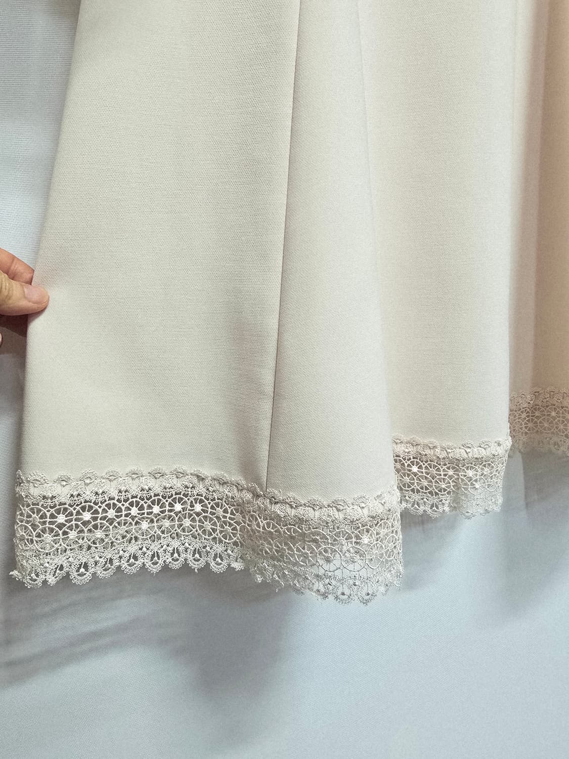 새상품 케네스레이디 아이보리 레이스 장식 원피스 상품이미지4