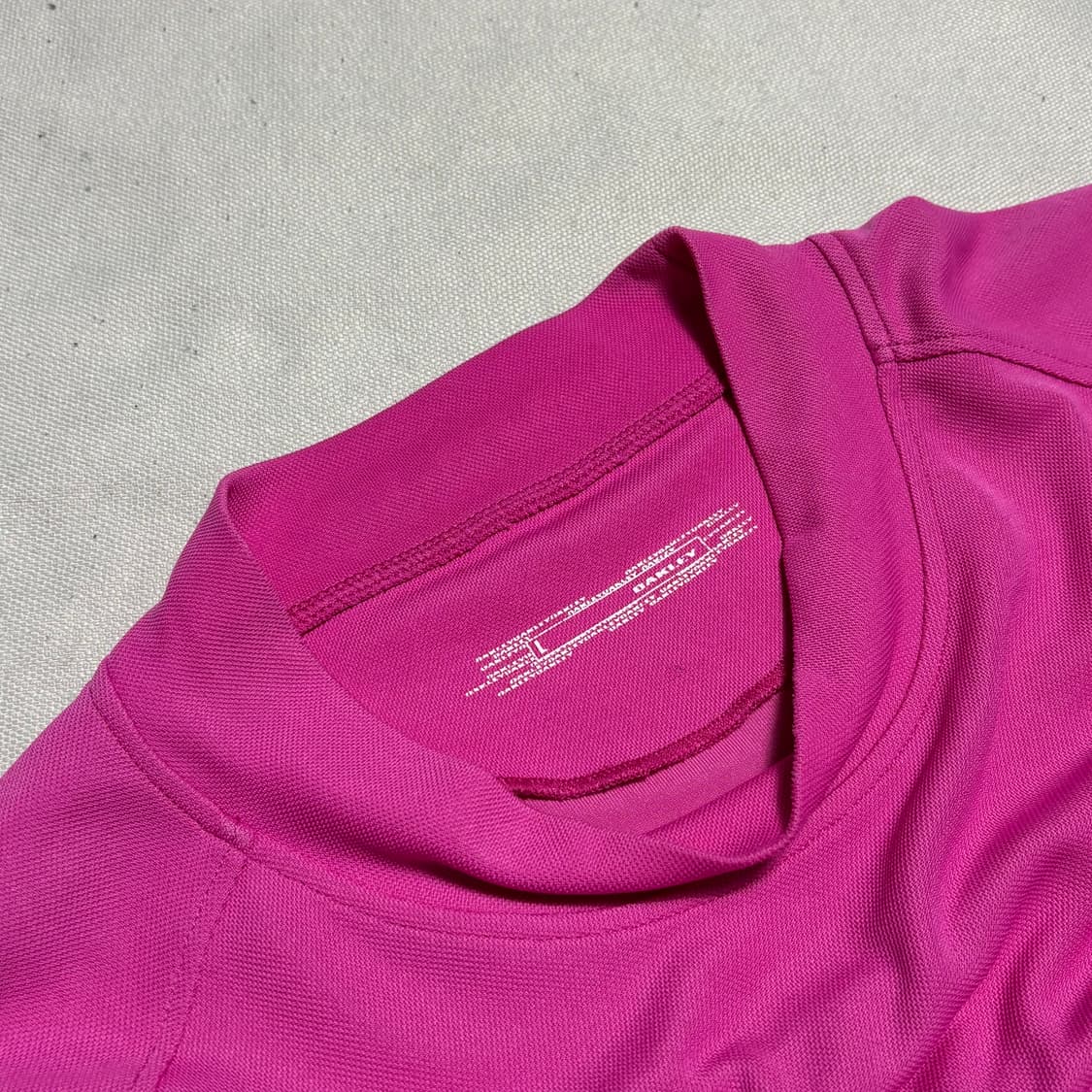 L 오클리 미드 스몰로고 반팔티 상품이미지4