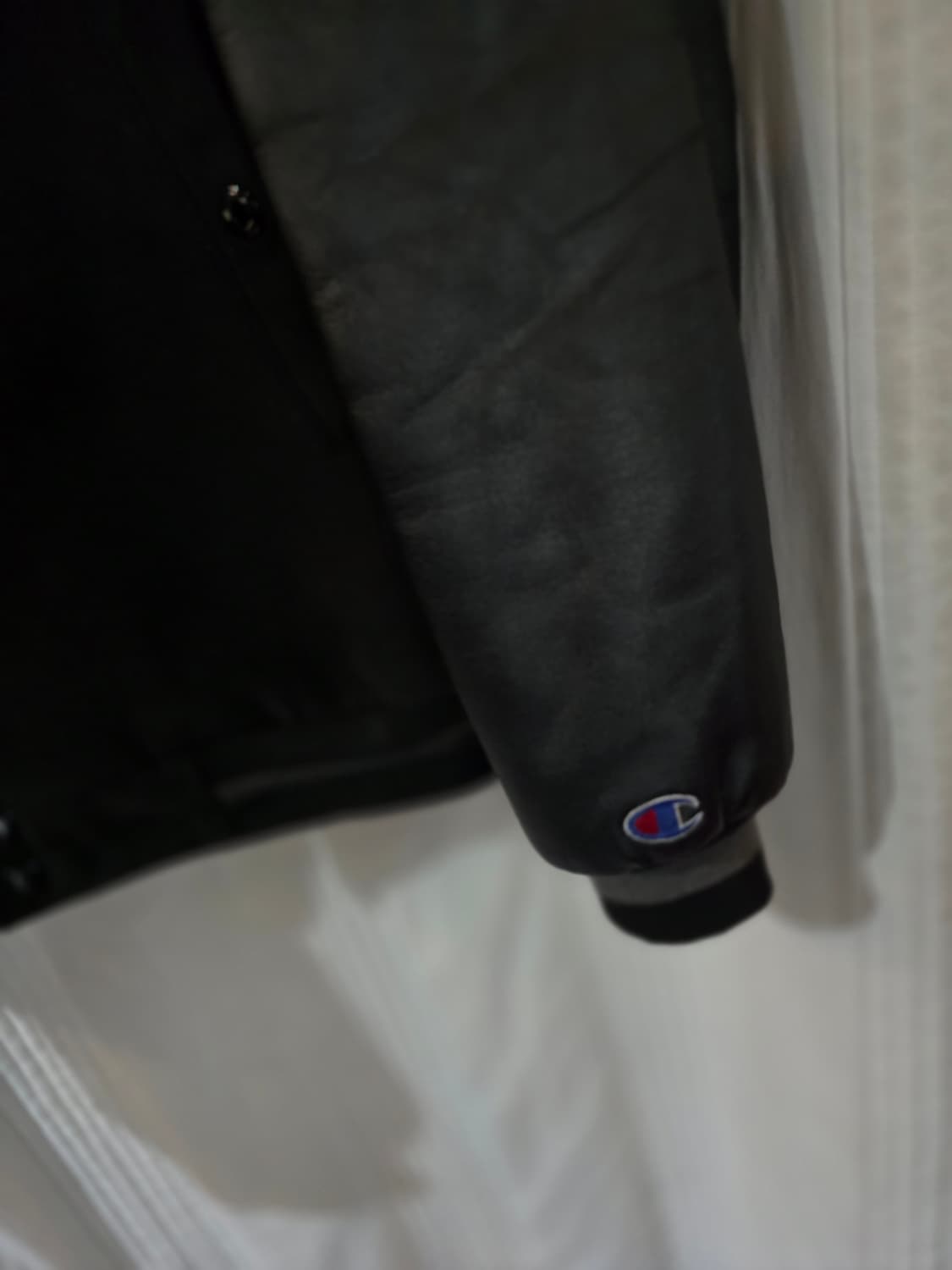 챔피온 블랙 레더 배색 스타디움 자켓 상품이미지4