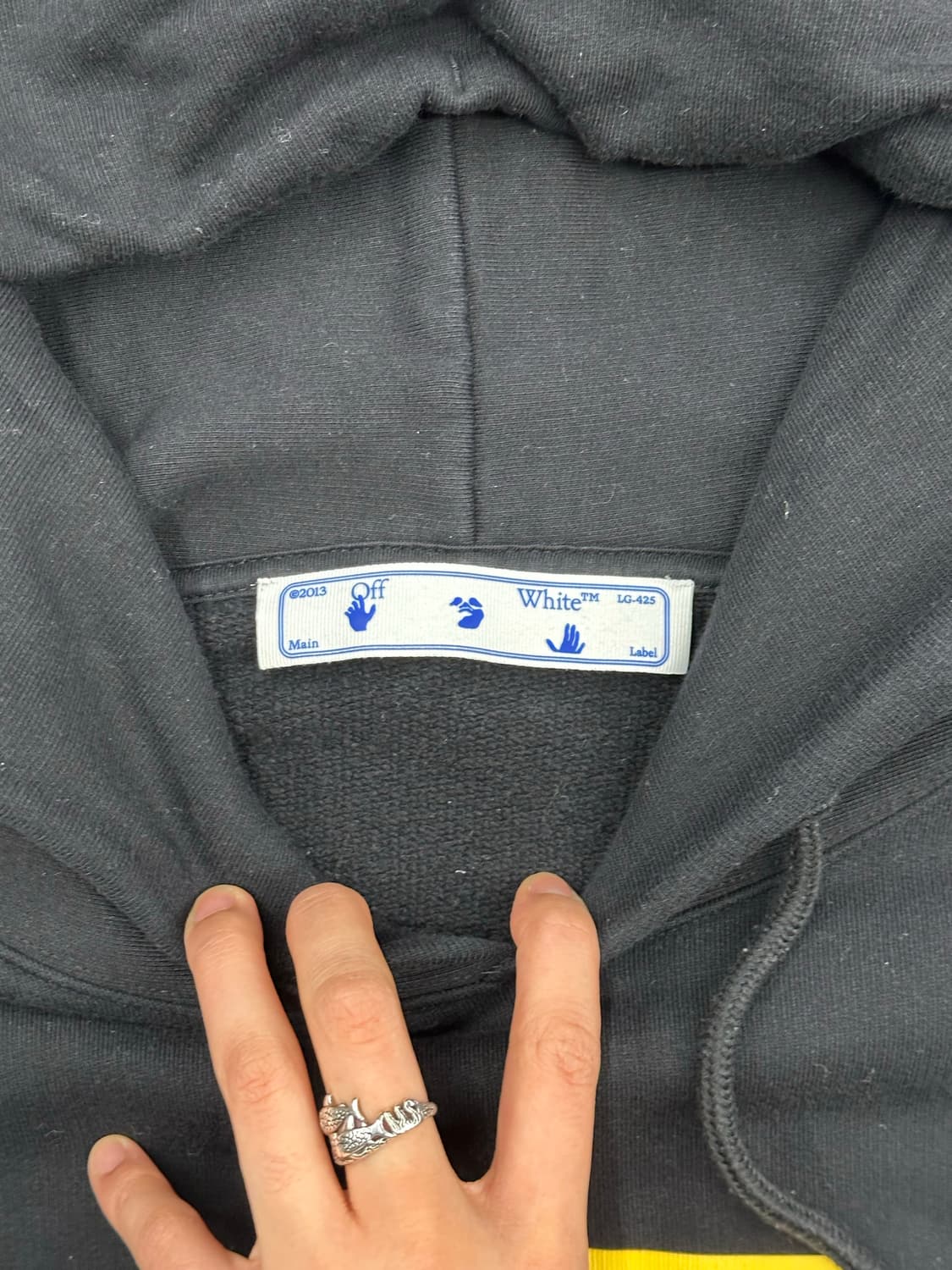 XL)오프화이트 카라바조 블랙 기모 후디 상품이미지4