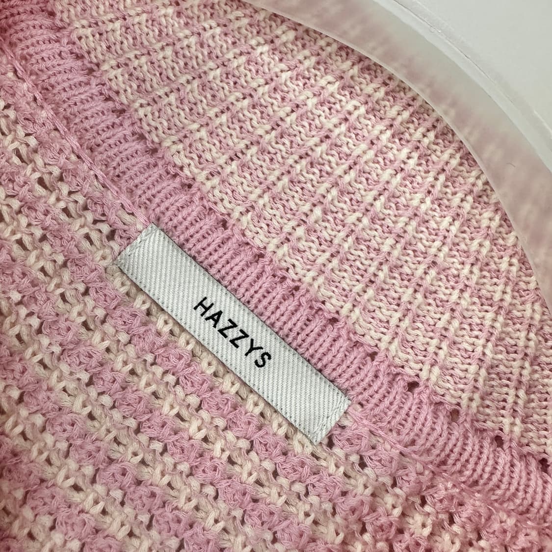 헤지스 23 스트라이프 칼라 니트 상품이미지2