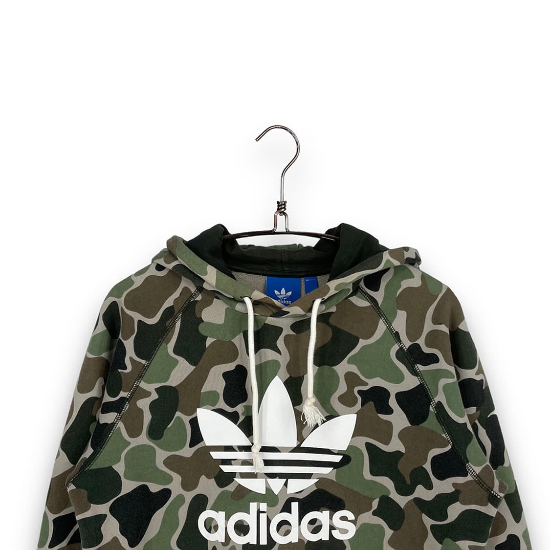 아디다스 빅로고 카모 후드 상품이미지3