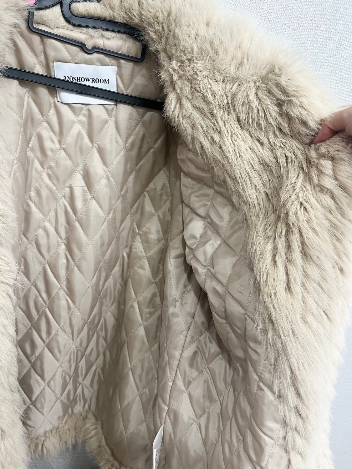 320쇼룸 퍼 자켓 베이지 상품이미지7