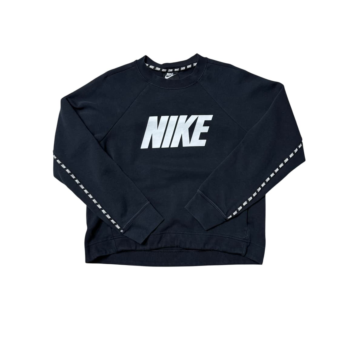 나이키 맨투맨 상품이미지1