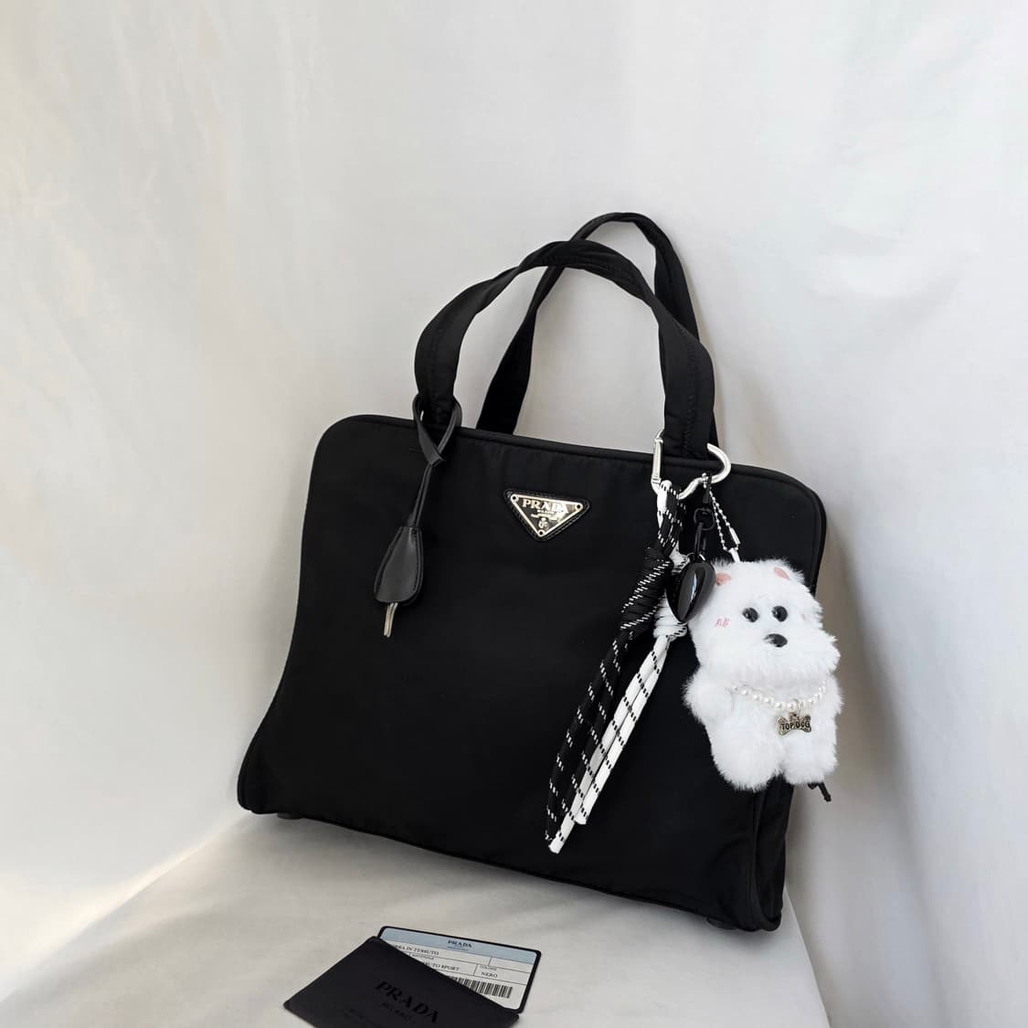 [정품 PRADA] 프라다 직사각 포코노 나일론 여성 토트백 상품이미지1