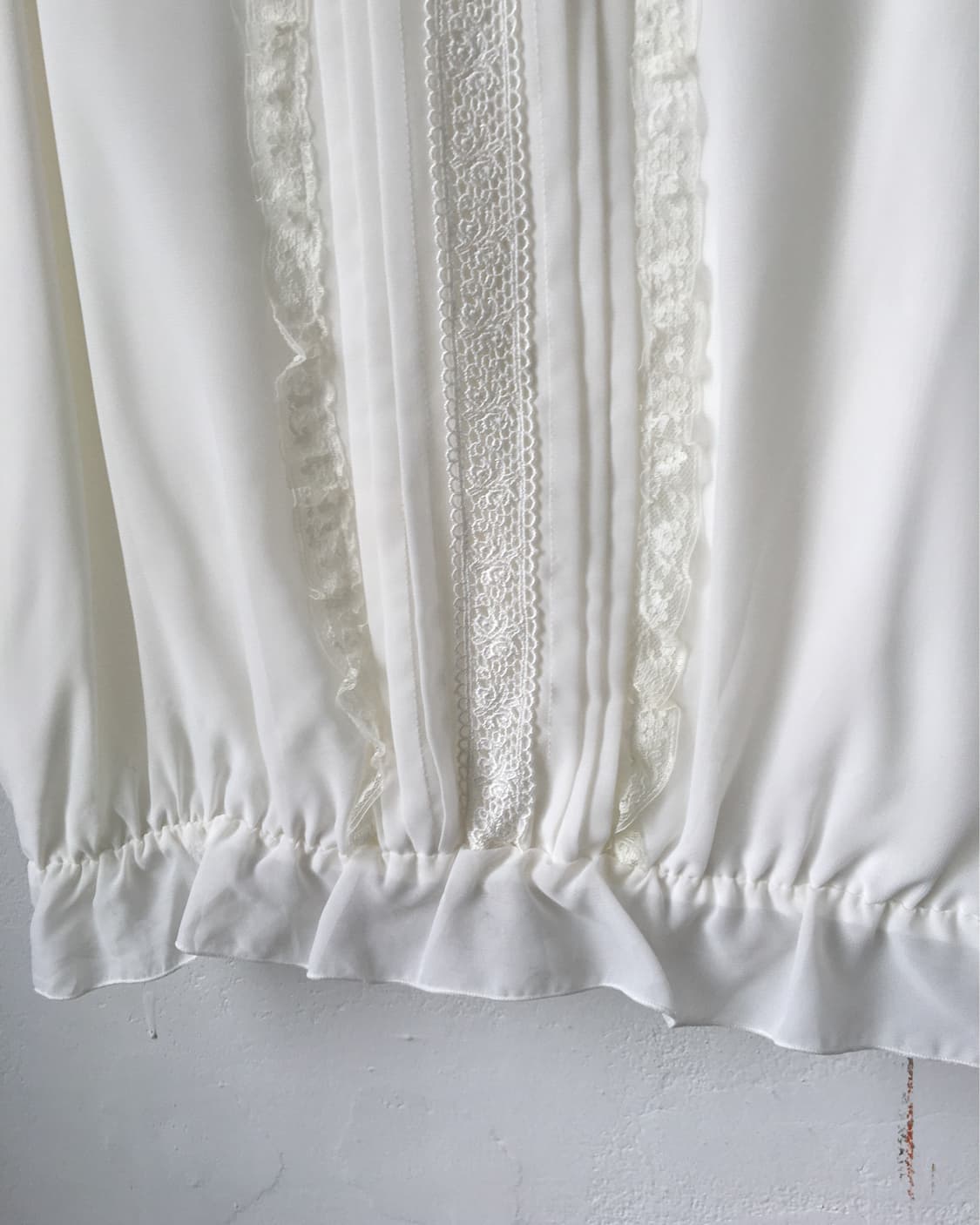 Beads lace trimming blouse 상품이미지3