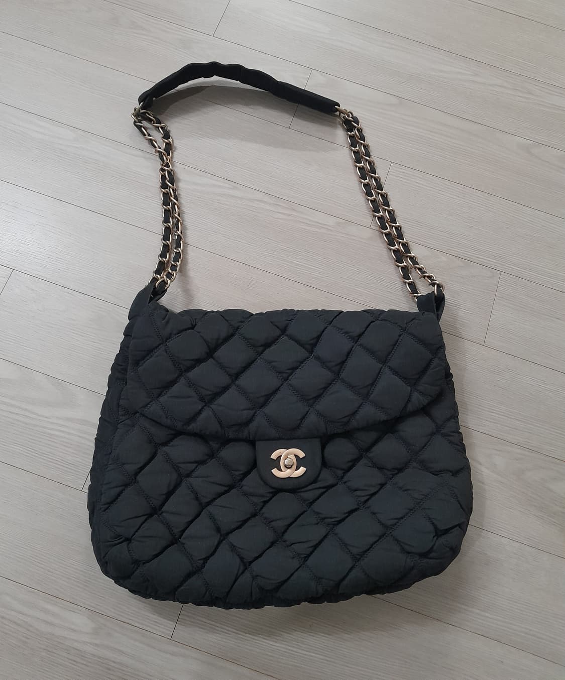 샤넬 빈티지 퀼팅 패브릭 버블 체인 숄더백 상품이미지2