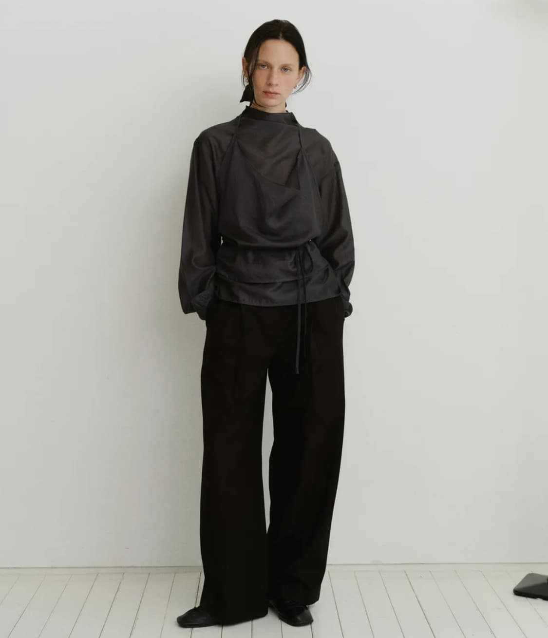 URAGO 유라고 Toffee 시스루 베스트 레이어드 블라우스  상품이미지3