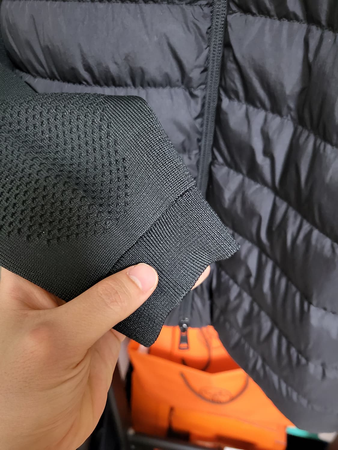 24SS 몽클레어 트리콧 후드 니트패딩 m 상품이미지4