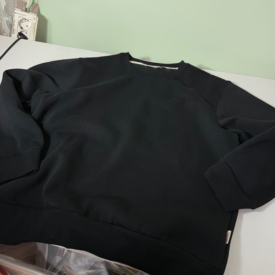 95-100 M-L 트루틸리전 스몰로고 크롭 스웻셔츠 맨투맨 남여공용 상품이미지2