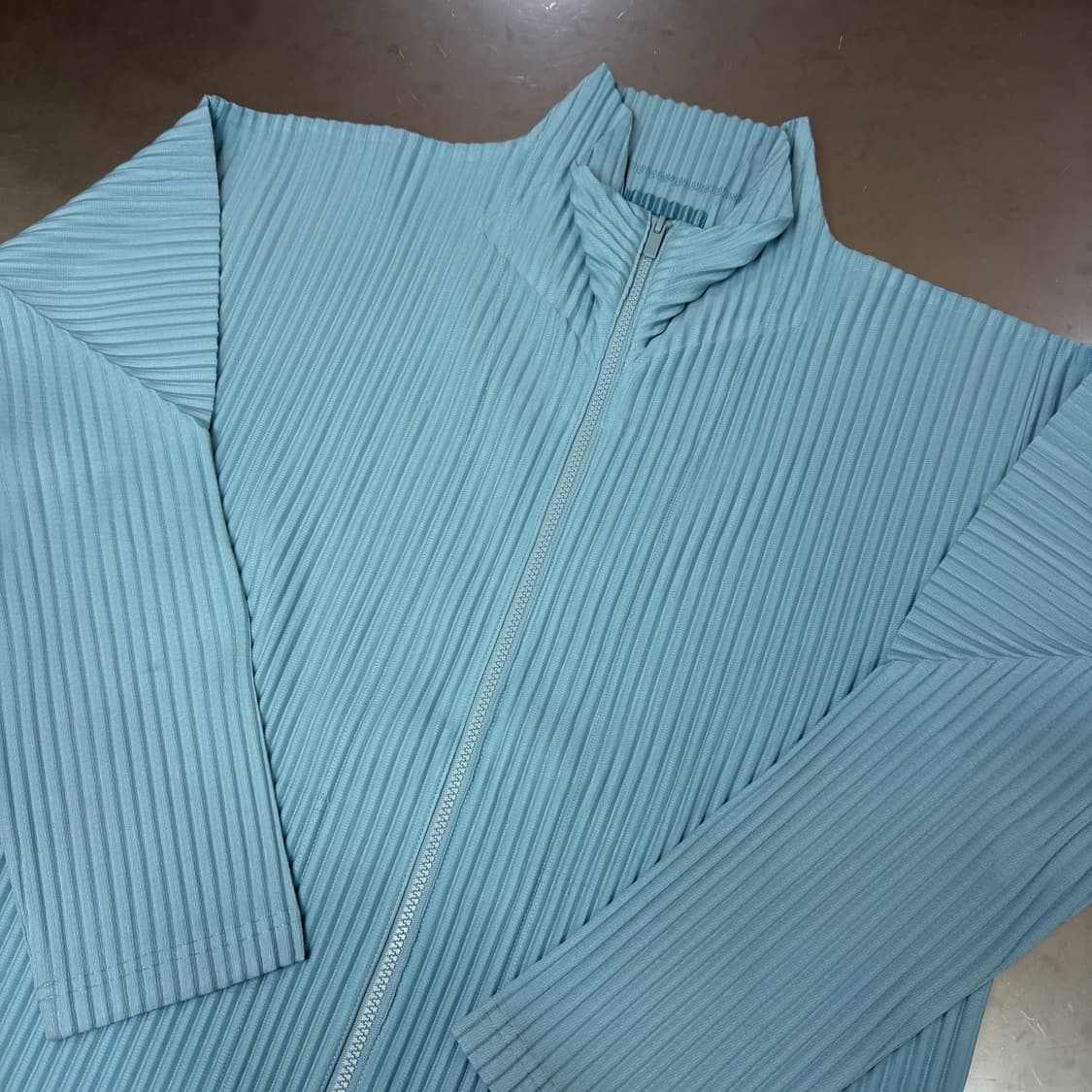 [리오브] 이세이미야케 옴므플리세 플리츠 집업 상품이미지3