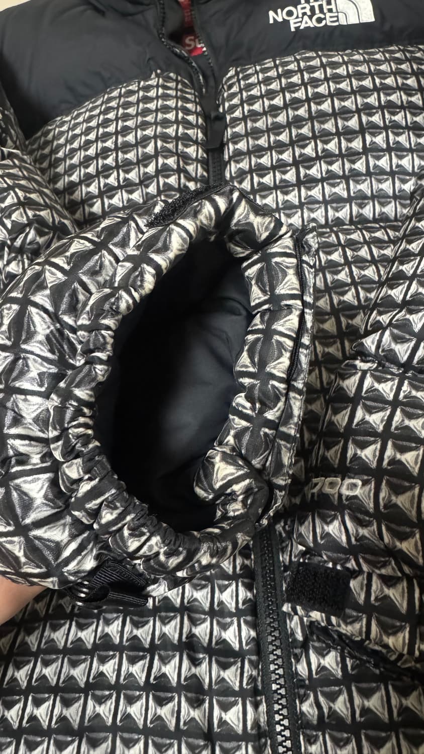 슈프림 x 노스페이스 스터드 눕시 자켓 블랙 - 21SS 팝니다. 상품이미지6