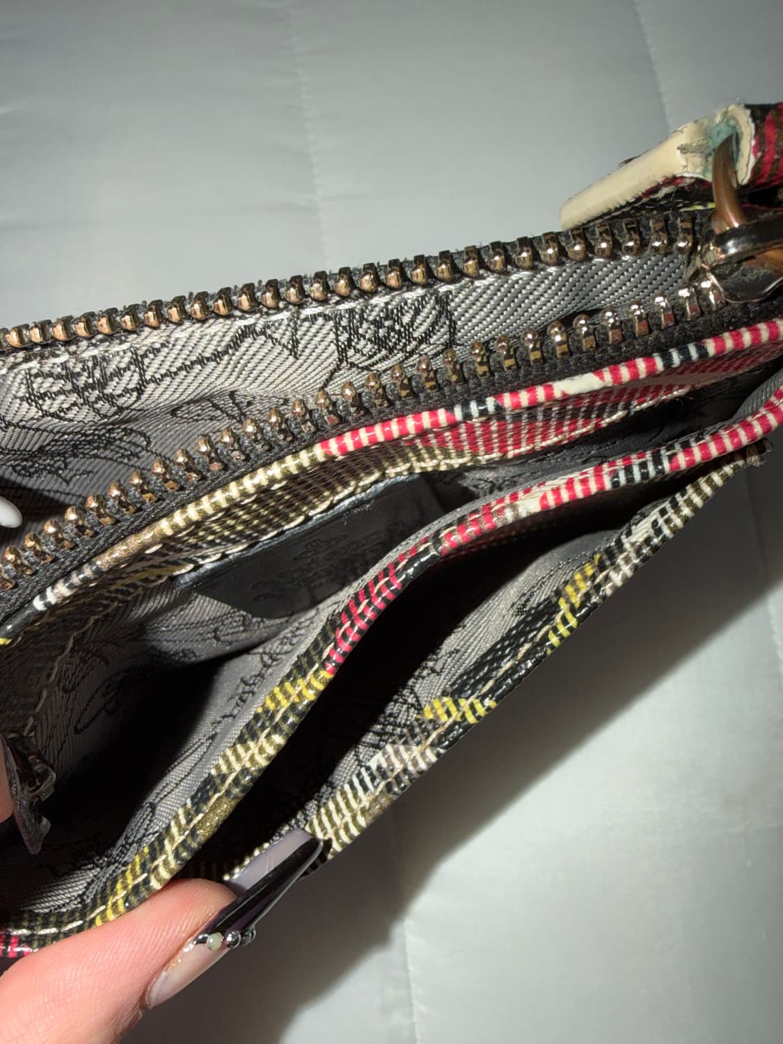 비비안웨스트우드 체크 카드지갑 상품이미지3