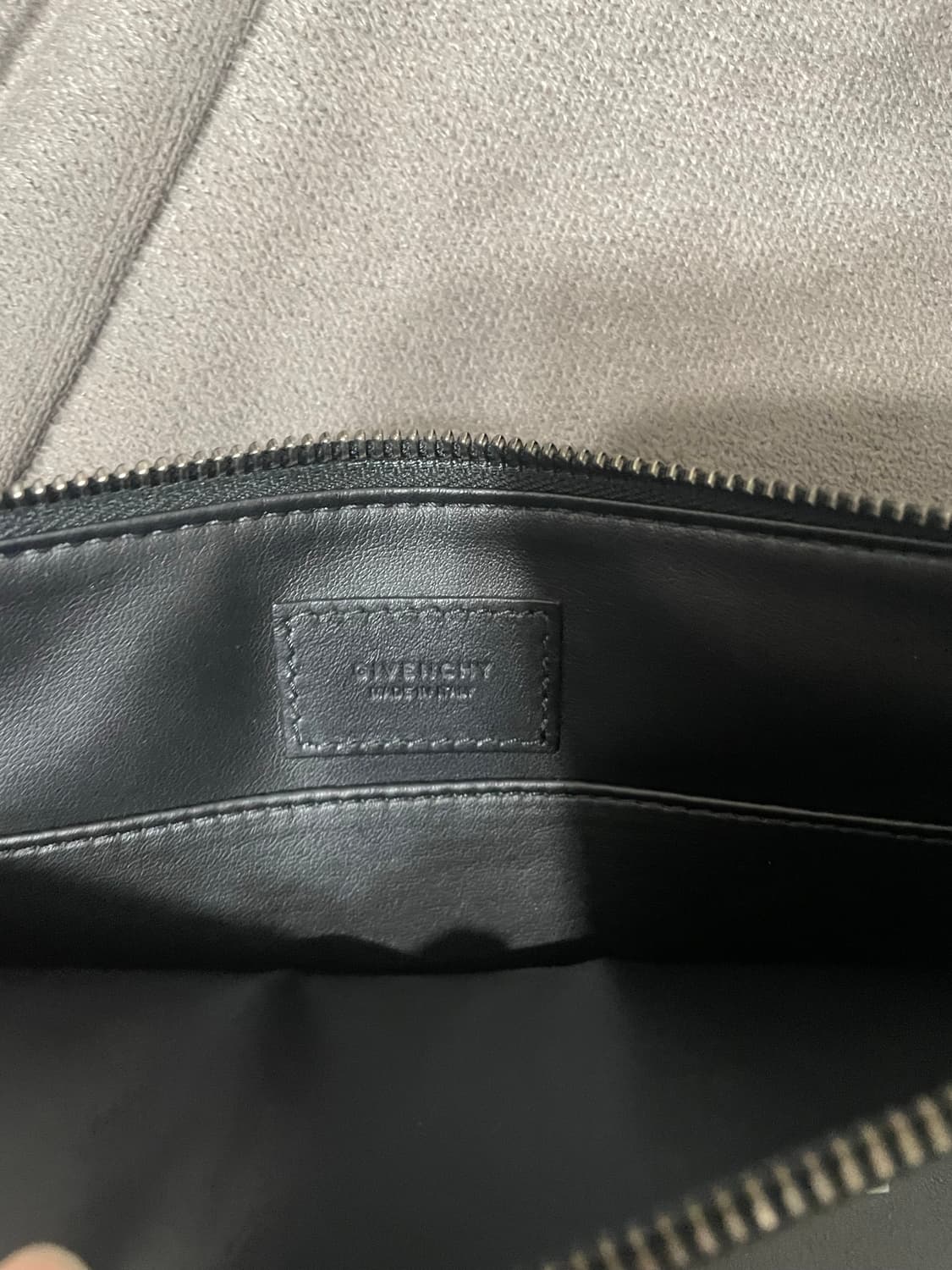 지방시 클러치백 상품이미지3