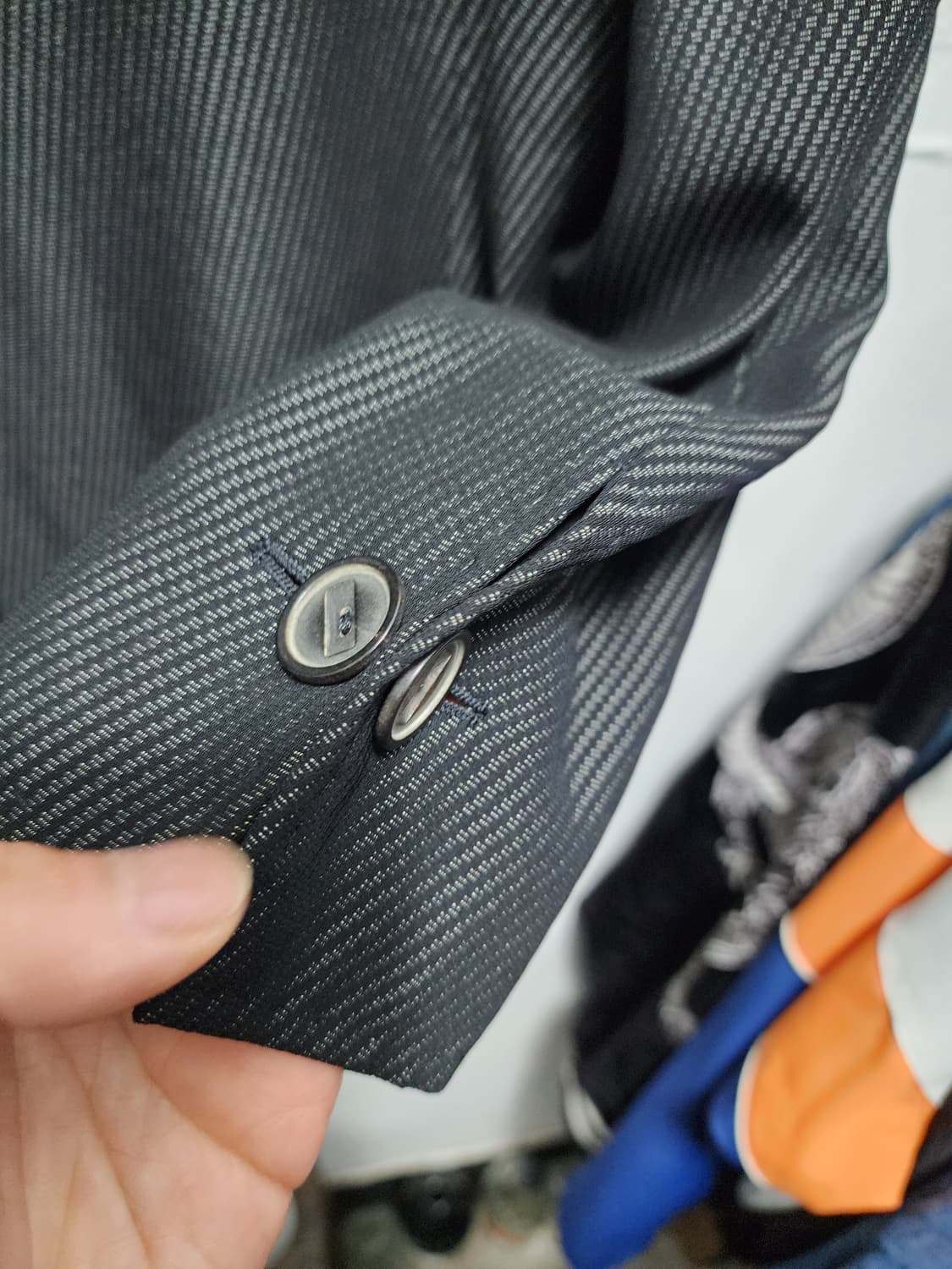 Armani 알마니 원버튼 스트라이프 블레이저 상품이미지4