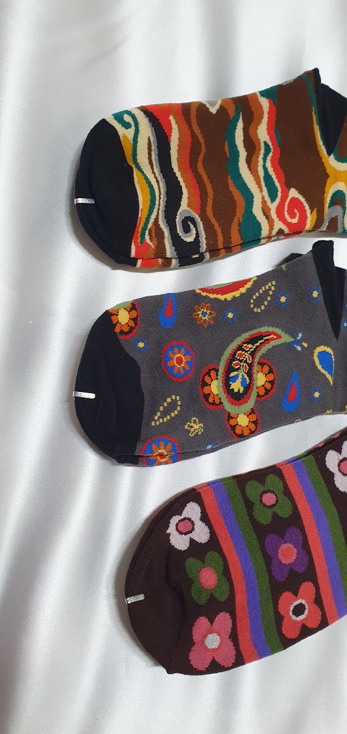 물결 꽃 깃털 CONNISTINE MUSEUM 코니스틴 뮤지엄 양말 상품이미지2