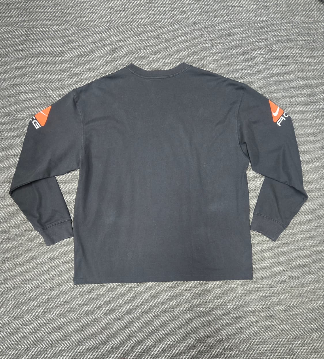 나이키 ACG 레터링 프린트 긴팔 티셔츠 블랙 DV9639-010 상품이미지2