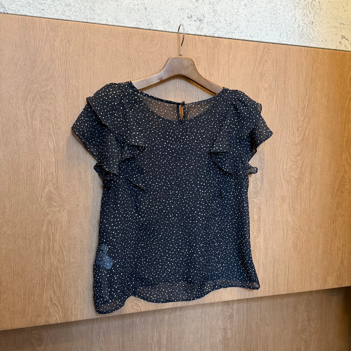 빈티지 도트 블라우스 프릴 소매 시스루 디테일 루즈핏 네이비 상품이미지6