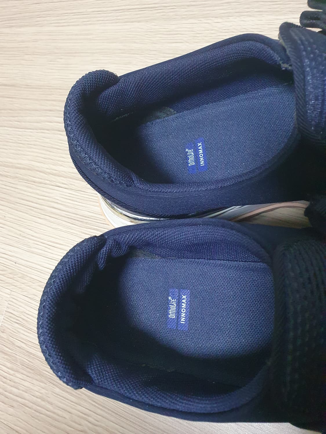 슈콤마보니 네이비 스니커즈 리본 장식 240 상품이미지9