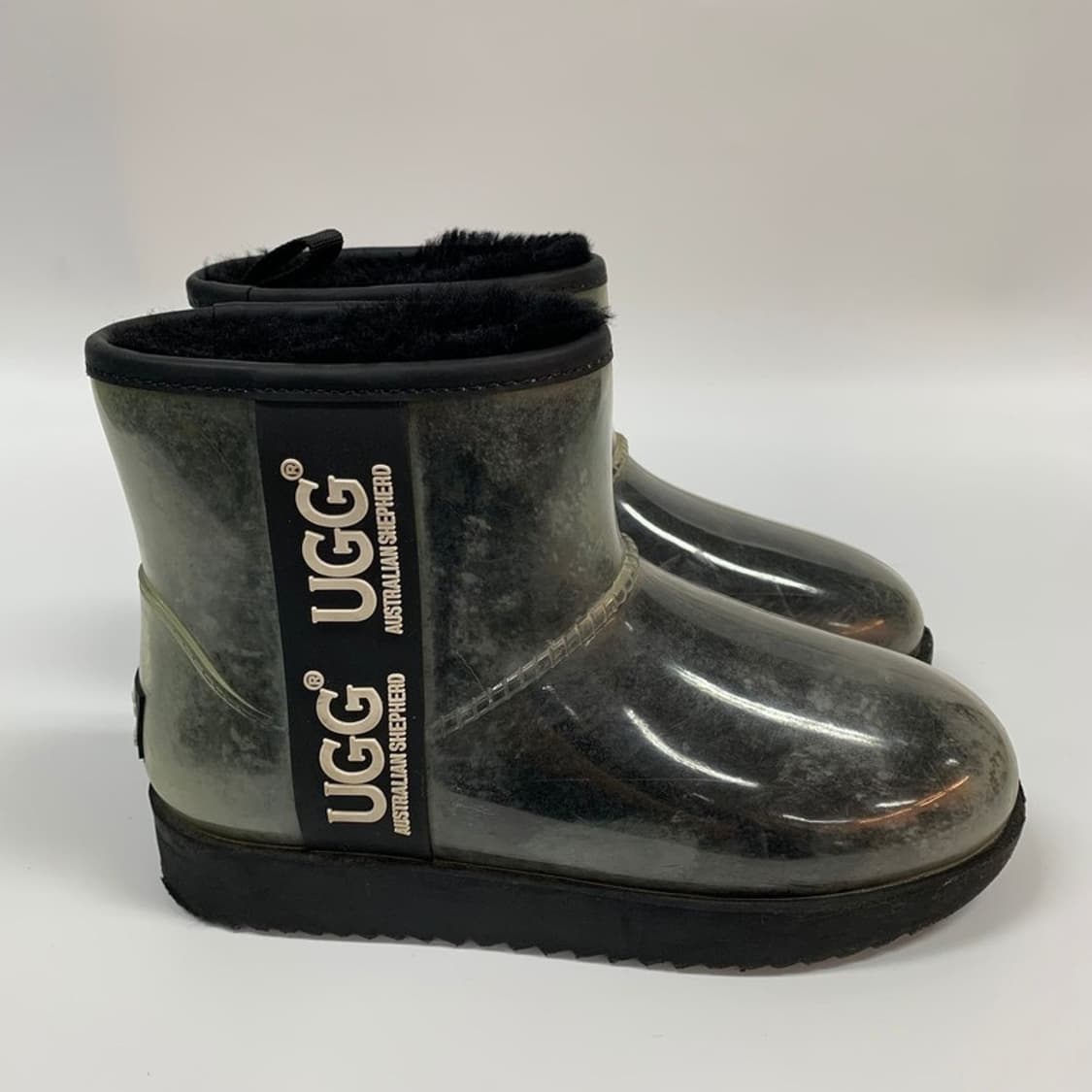 UGG 오스트레일리안 쉐퍼드 클리어 미니 블랙 230 상품이미지4
