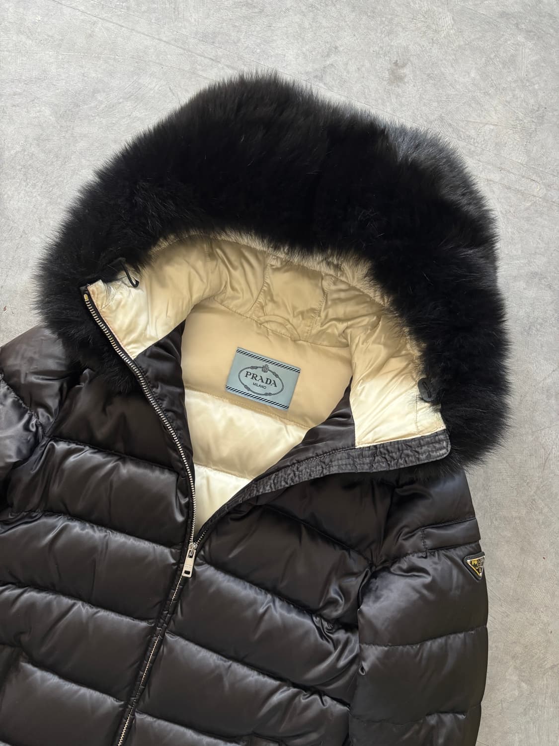 Prada 프라다 퍼 후드 다운 패딩 상품이미지4