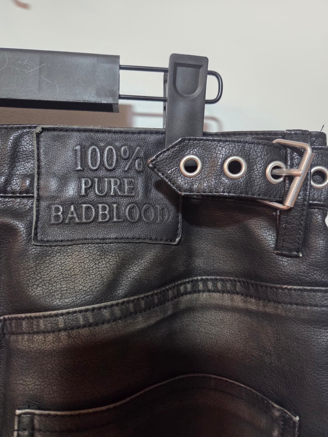 BADBLOOD 비긴 레더 팬츠 S 허리조절가능 미사용 상품이미지4