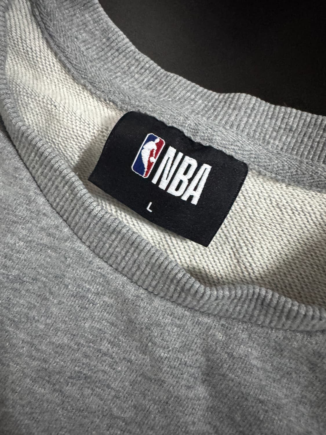 NBA 엔비에이 스몰로고 트레이닝 맨투맨 L 그레이 상품이미지3