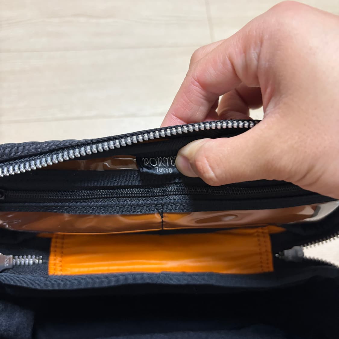 요시다포터 porter 카메라백 탱커 블랙 상품이미지8