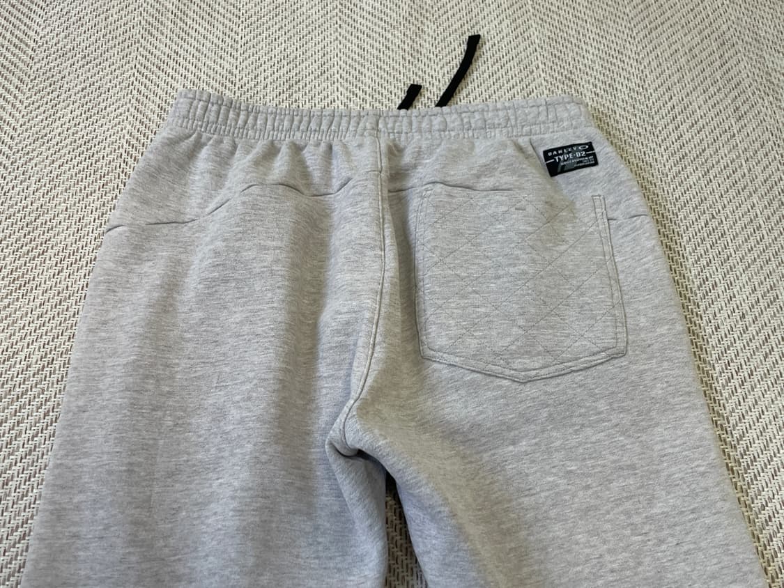 오클리 그레이 퀄팅 스웻팬츠  J03421 상품이미지8
