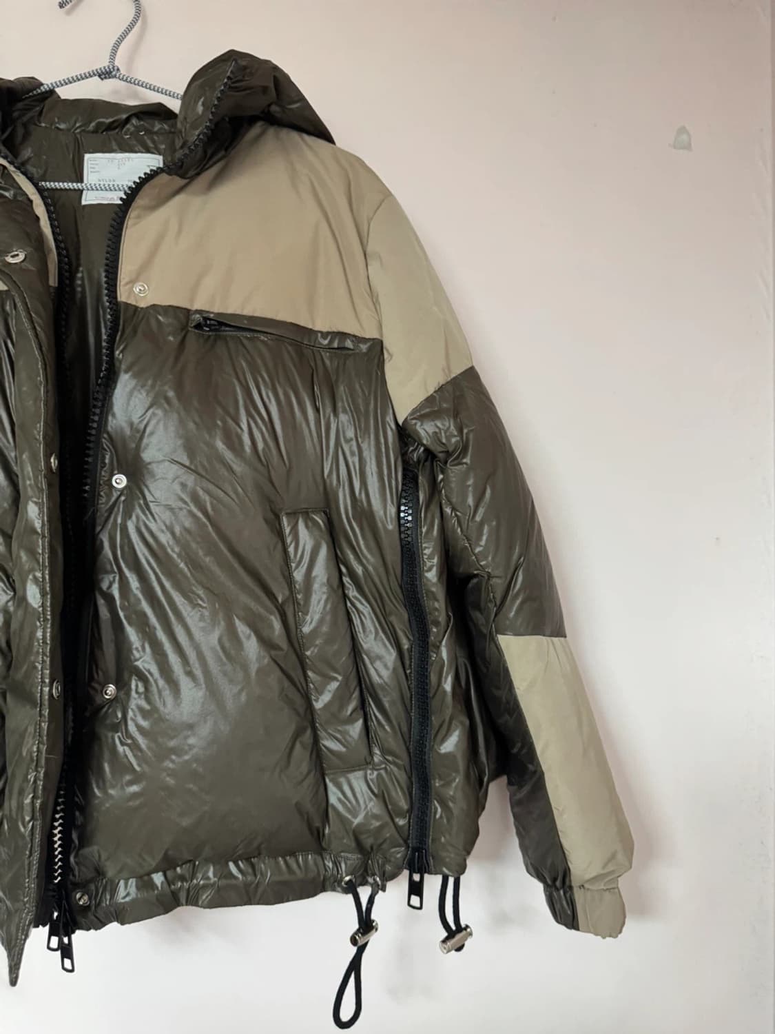 SACAI 사카이 다운 점퍼 카키 베이지 상품이미지3