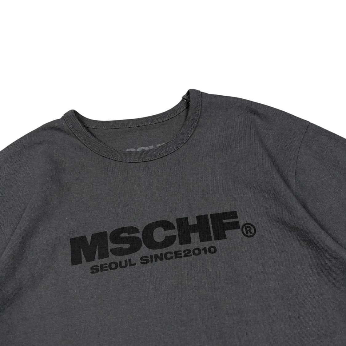 미스치프 차콜 반팔티 상품이미지2