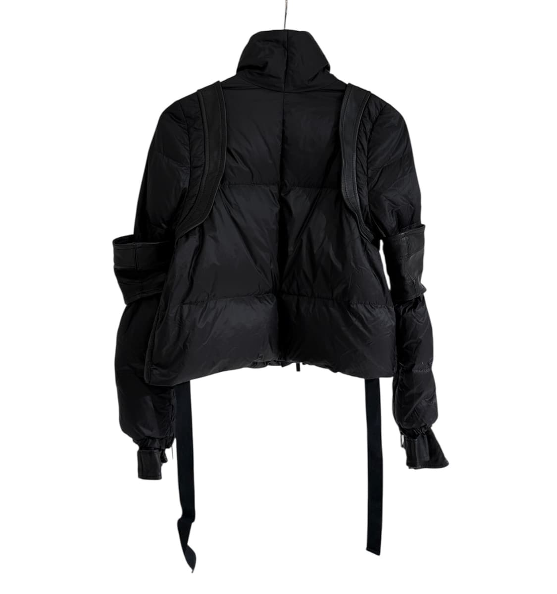 사카이 16FW 런웨이 하이브리드 레더 크롭 푸퍼 상품이미지2