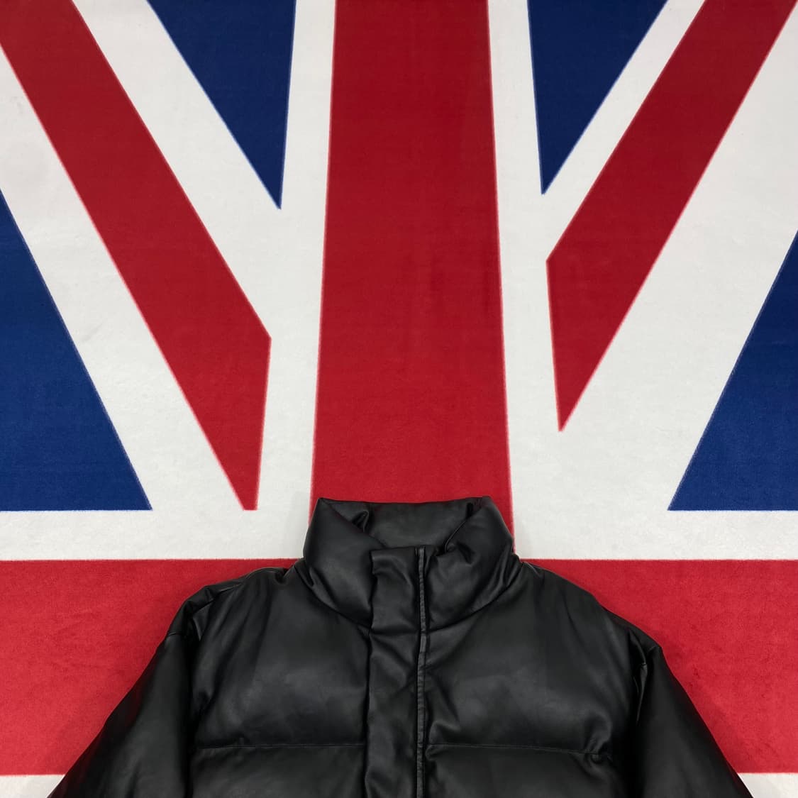 블랙아웃 레더 크롭패딩 여성 free 상품이미지2