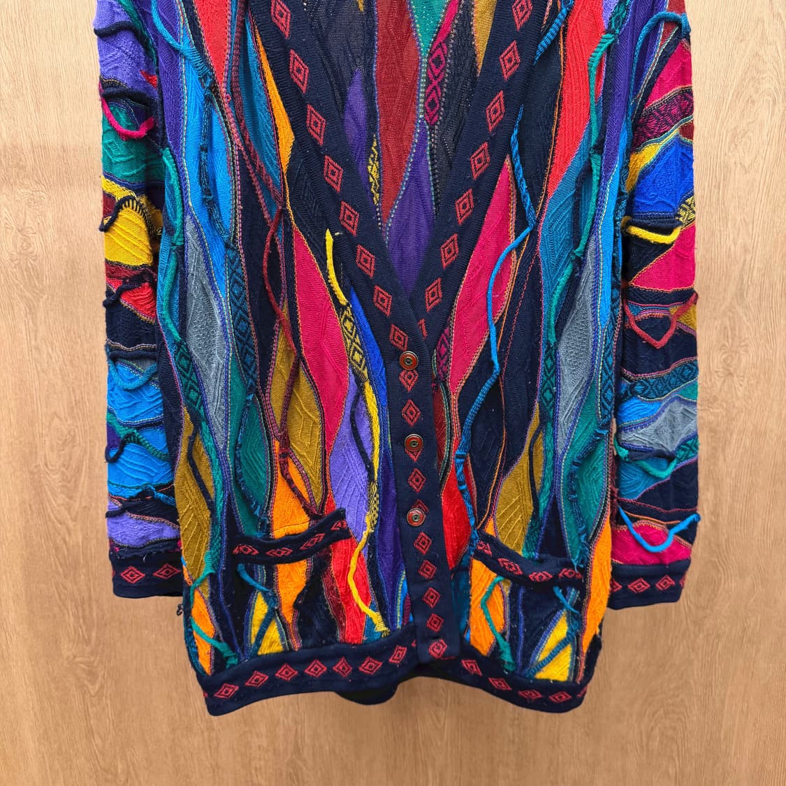 쿠지 긴팔 니트 가디건 꽈배기 물결 다이아몬드 디테일 루즈핏 멀티컬러 상품이미지5