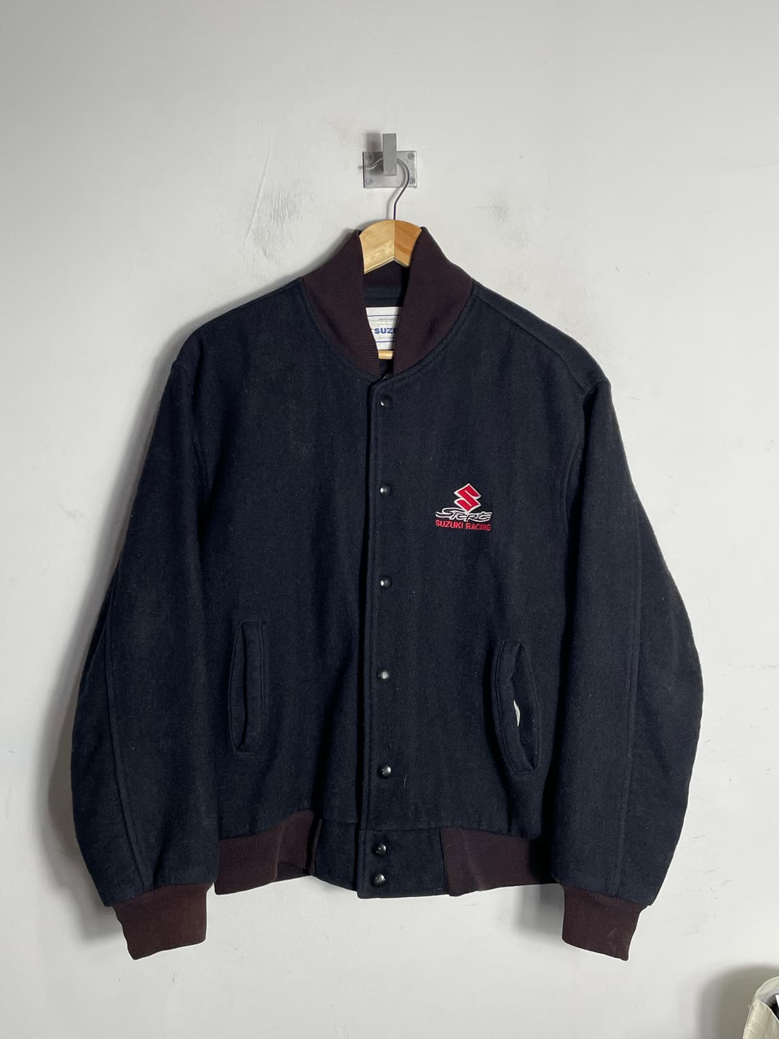 스즈키 레이싱 블랙 스타디움 자켓 상품이미지1