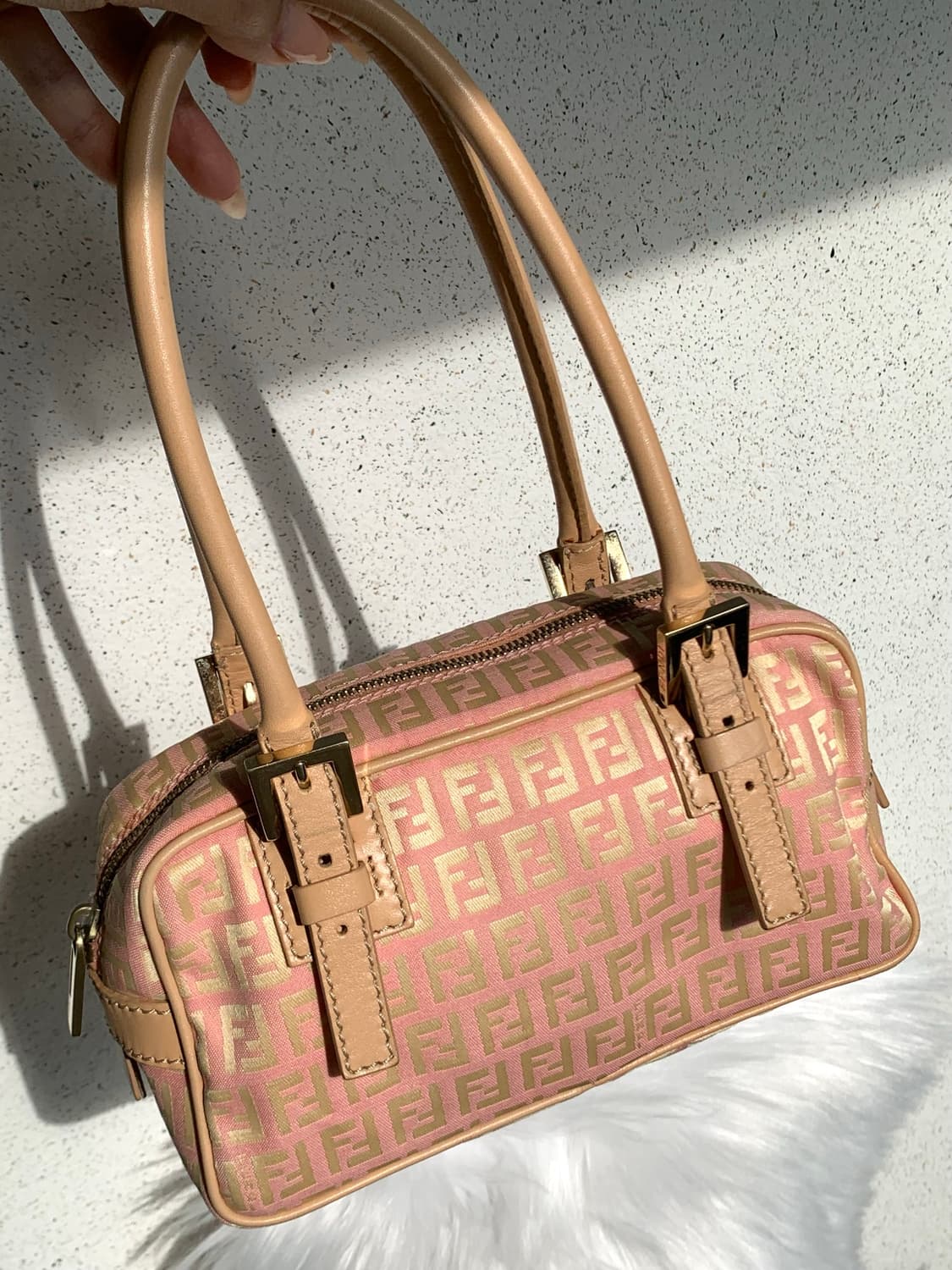 유일매물💞 FENDI 주카 패턴 핑크 토트 숄더백 상품이미지1