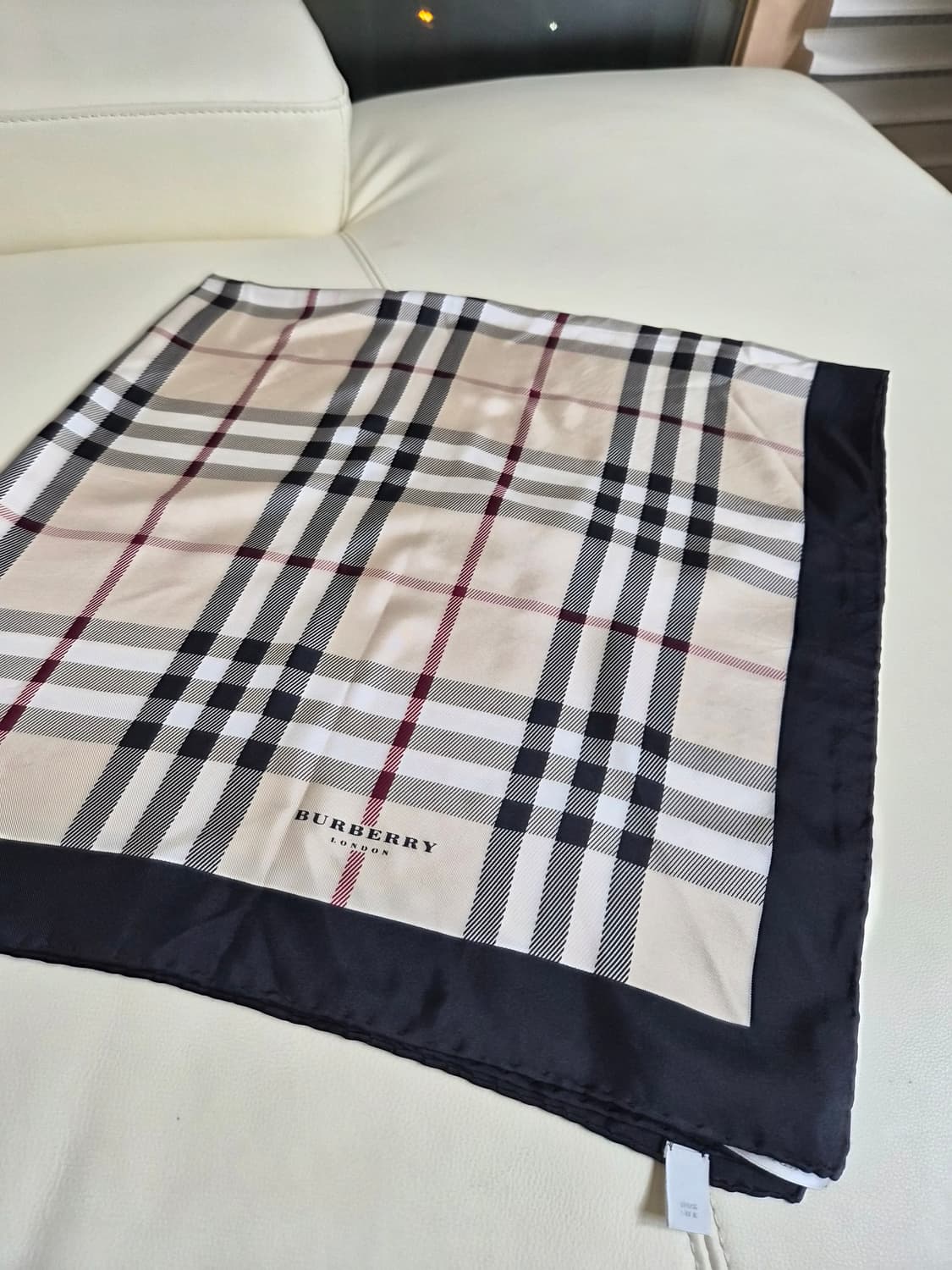 버버리정품 실크스카프 90x90 상품이미지5