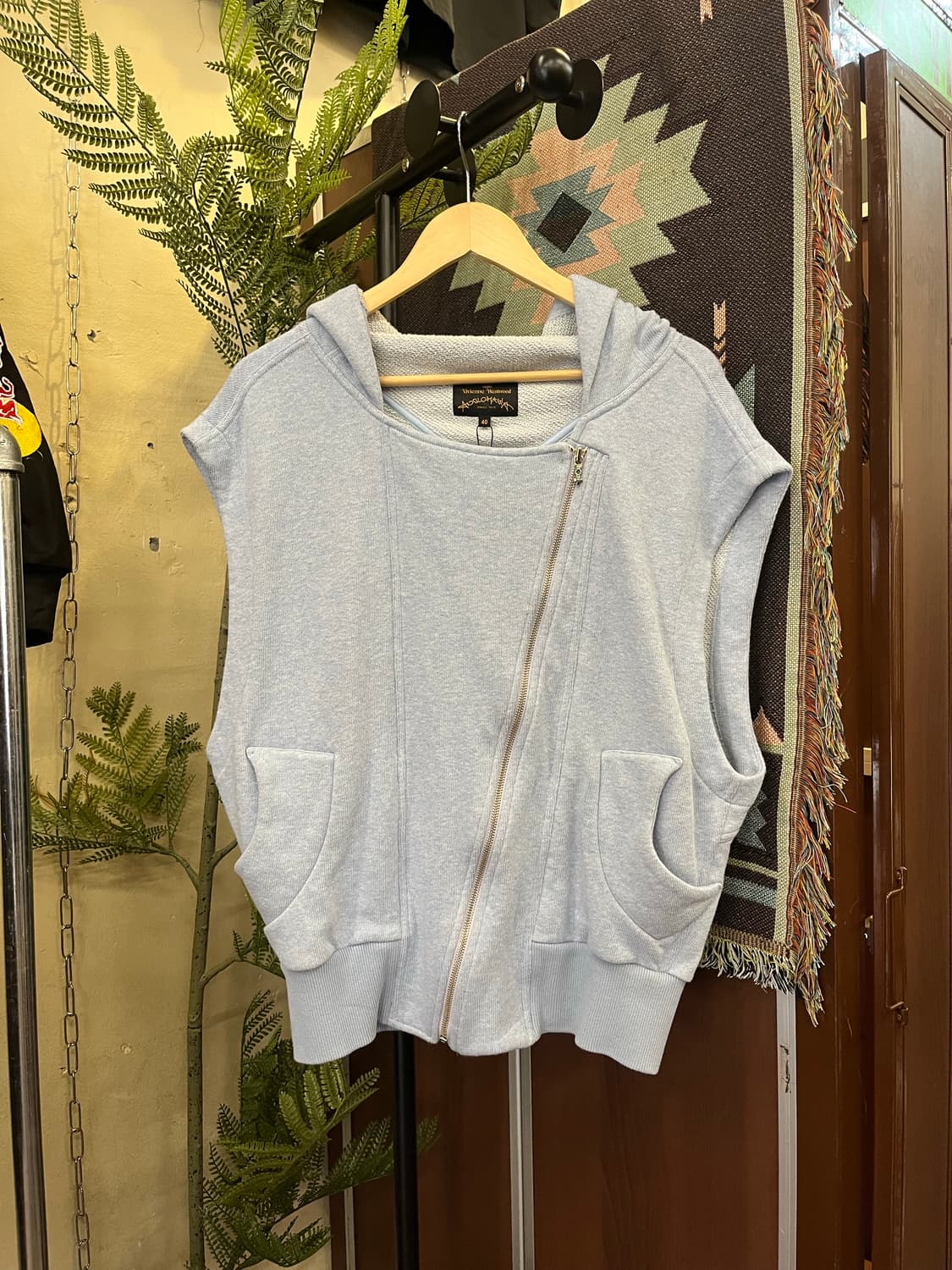 비비안웨스트우드 앵글로 매니아 비대칭 후드 베스트 #csz668 상품이미지1