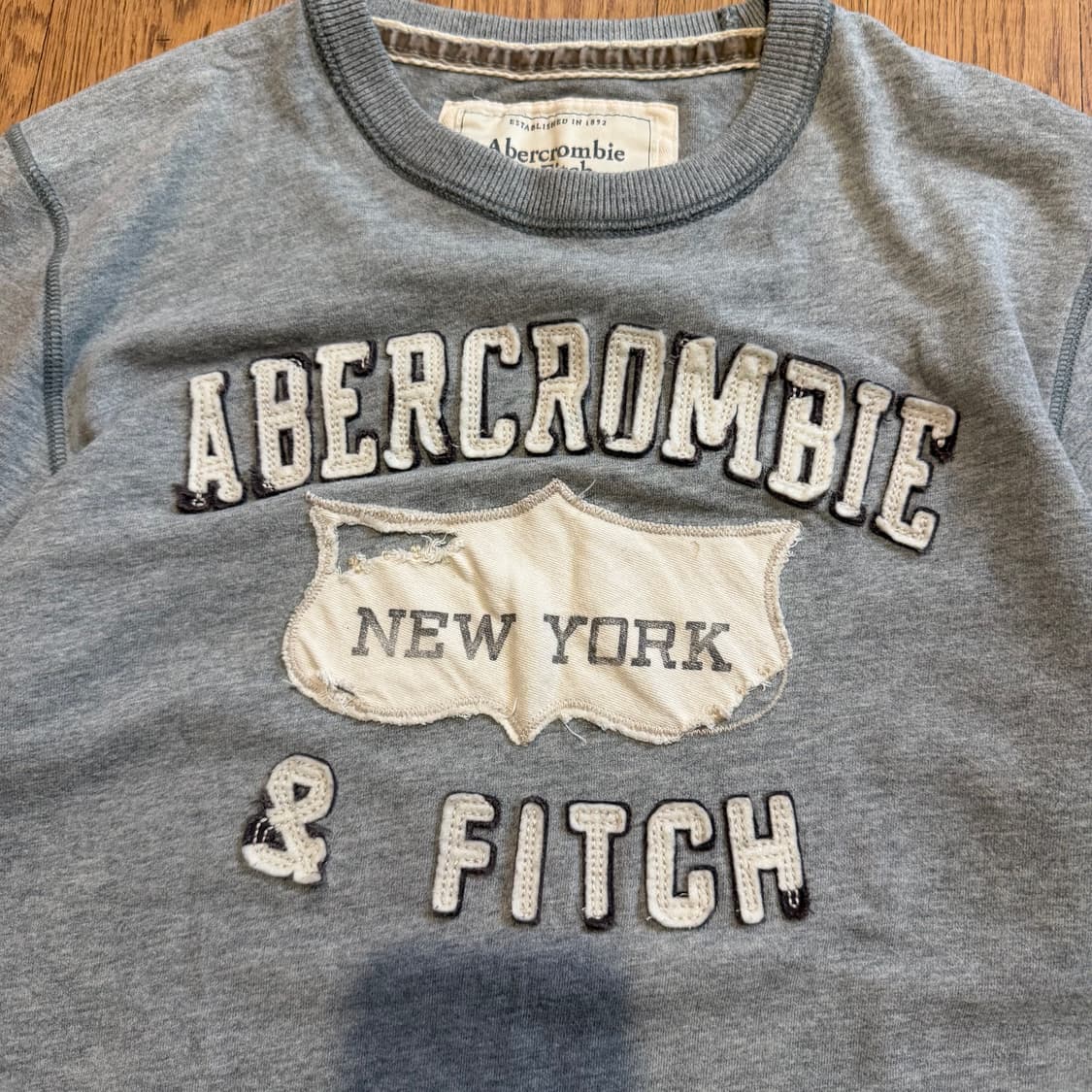 아베크롬비 패치로고 반소매 티셔츠 상품이미지2